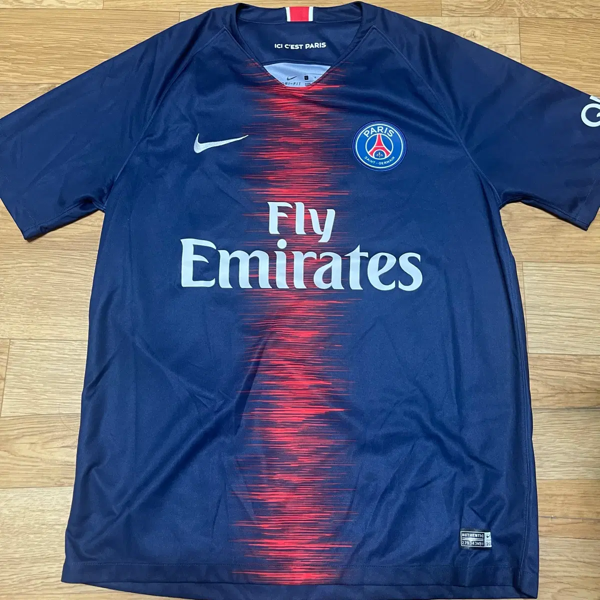 18-19 파리생제르망 PSG 유니폼 105사이즈(해외L사이즈)