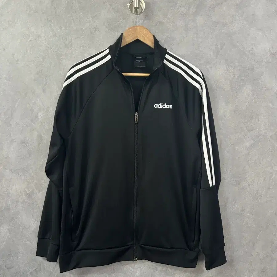 아디다스 삼선 트랙탑 블랙 XL 저지