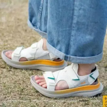 컨디션 최상 Teva AVENTRAIL 스포츠 샌들