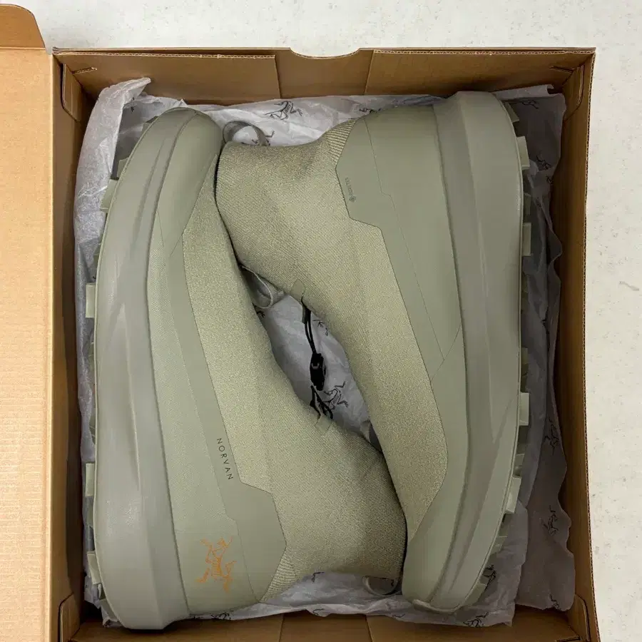 아크테릭스 노반 4 니발리스 gtx