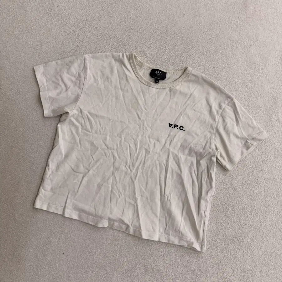 XS 아페쎄 크롭 반팔 티 0722T1