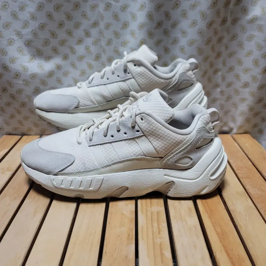 아디다스 ZX 22 부스트 운동화 265