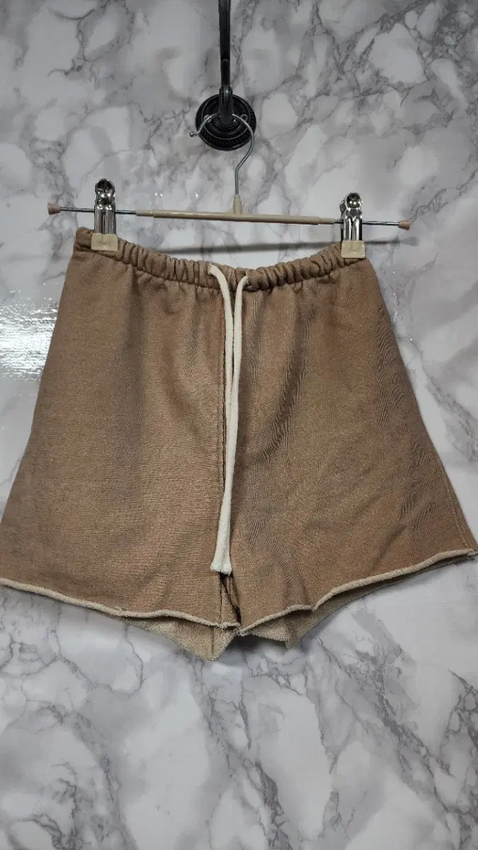 드마르비 쮸리반바지 XL