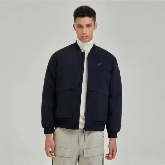 [A급] 뉴발란스 UNI 경량 블루종 다운 블랙 New Balance UNI Lightweight Blouson Down Black