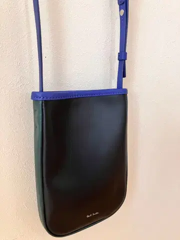 현행 모델! Paul Smith 숄더백 멀티 컬러