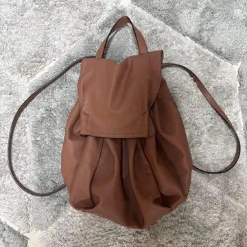 가죽 럭색 브라운