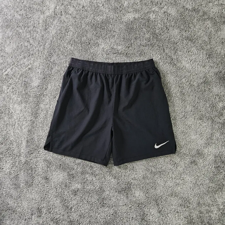 Nike Dri-Fit 트레이닝 반바지