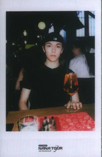 SEVENTEEN VERNON NANA TOUR 폴라로이드