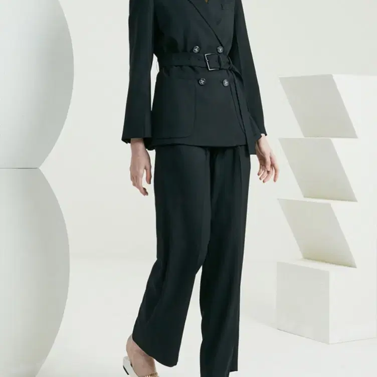 한섬 21fw 타임 울 벨티드 자켓 프리