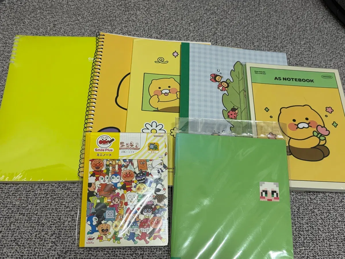 새상품 노트류