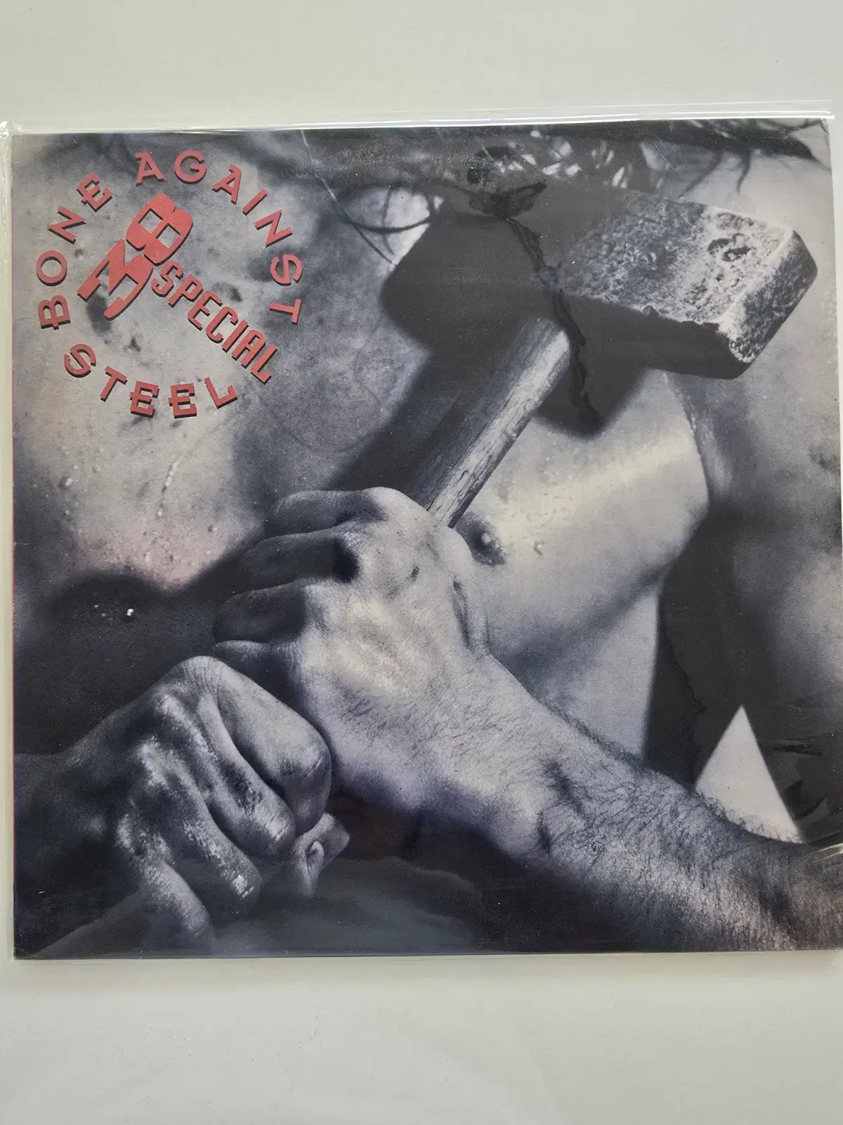 써티에이트 스페셜 LP / 38 Special - Bone Against Steel/ 가사집 있음/ MINT