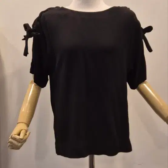 씨바이끌로에 55 블랙 레이온 탑
