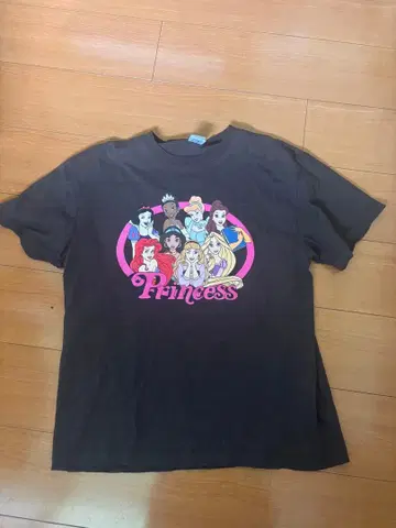디즈니 프린세스 티셔츠 다크 그레이