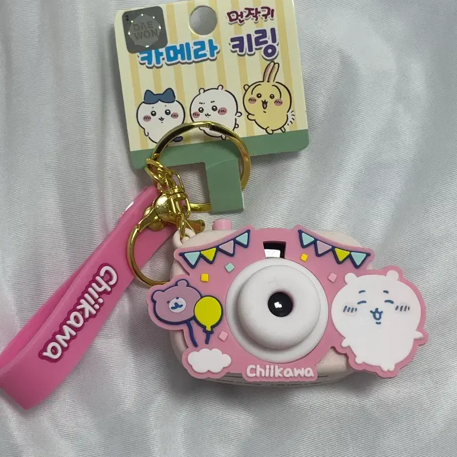 먼작귀 카메라 키링