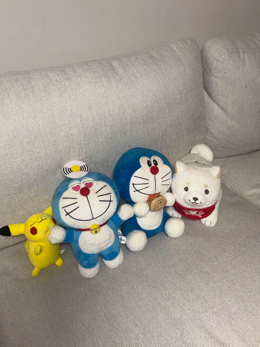 인형(도라에몽정품,피카츄키링,모찌시바)