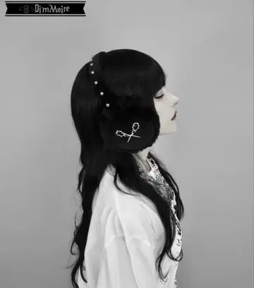[ 새상품급 ] Dimmoire 디무아르 로고 자수 귀도리