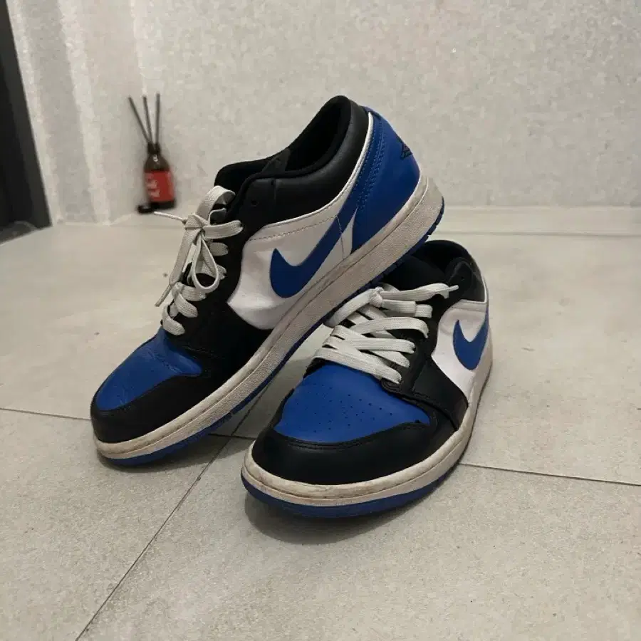조던1 로우 로얄토 275