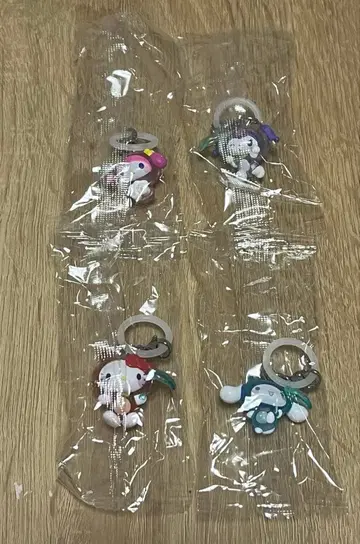 산리오 케로케로 파티 메지루시 액세서리 4점 세트