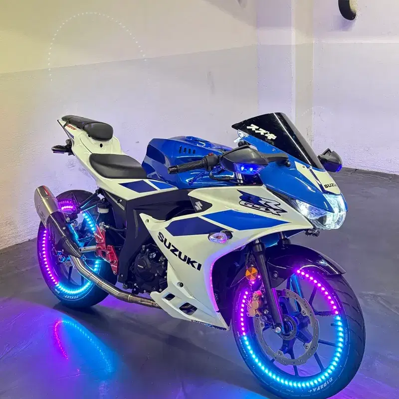 스즈키 gsxr 125 풀튜닝 판매합니다