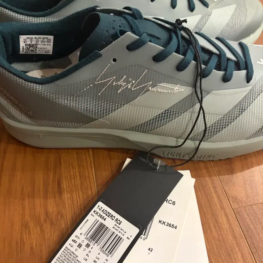 Y-3 ADIZERO RC6 (KK3654) 새상품 판매