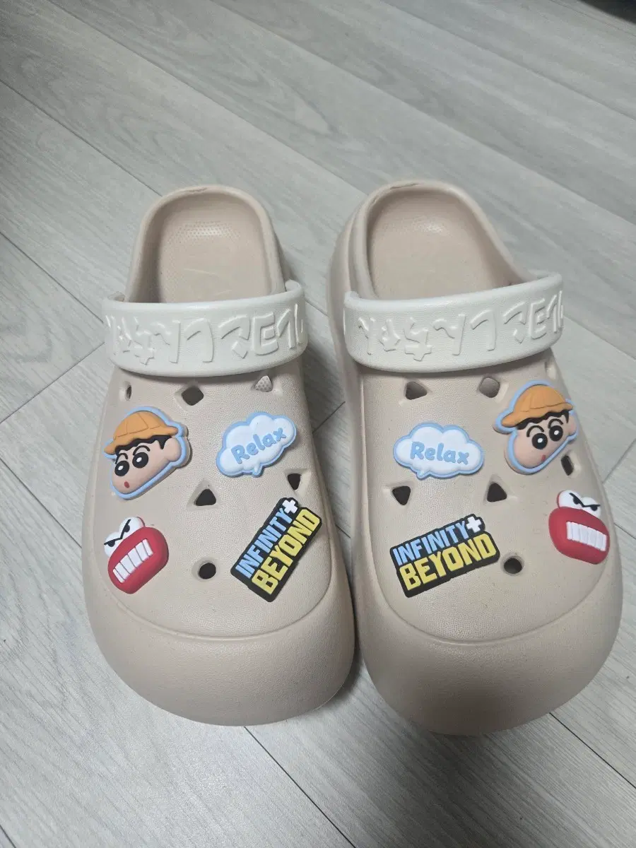 짱구 크록스