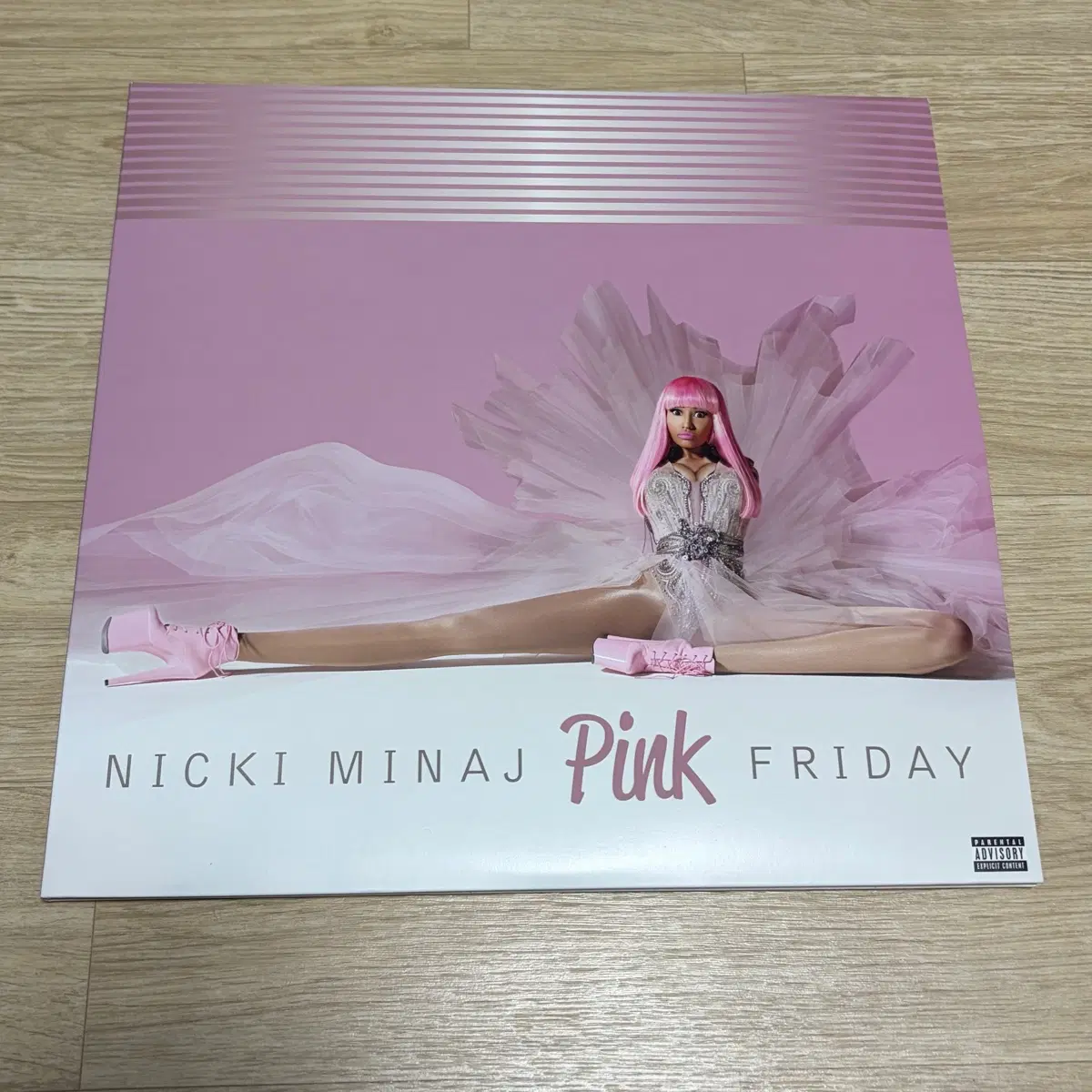 니키 미나즈 Pink Friday LP 개봉