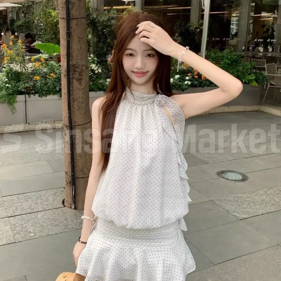 [빠른발송] 치코 도트 프릴 홀터 넥 미니 원피스 루즈 데이트 바캉스 키