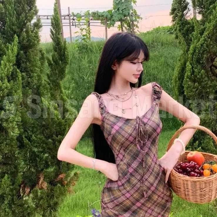 [빠른발송] 리니 등막힘나시 스트링 체크 홀터 넥 미니 원피스 섹시글램