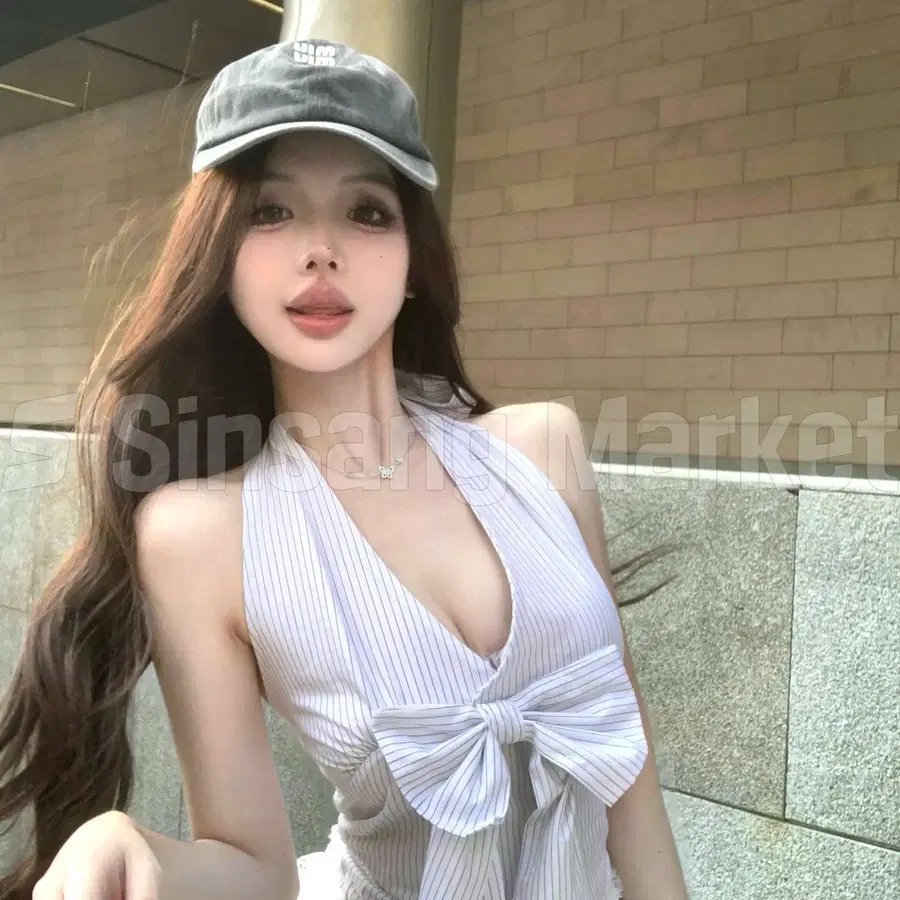[빠른발송] 레아 스트라이프 리본홀터넥 레이스 나시 블라우스 섹시 발레코