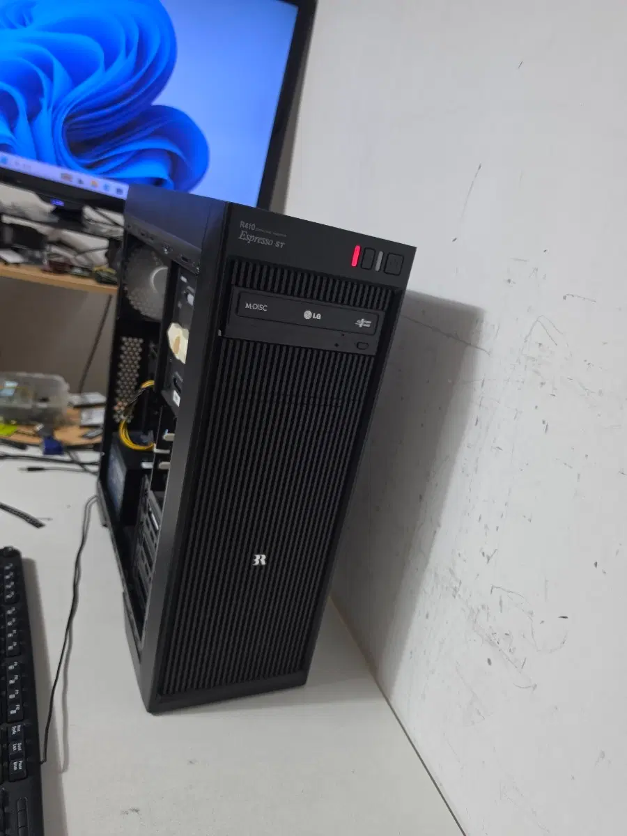 게임까지되i5-7500 GTX 1050 Ti 본체