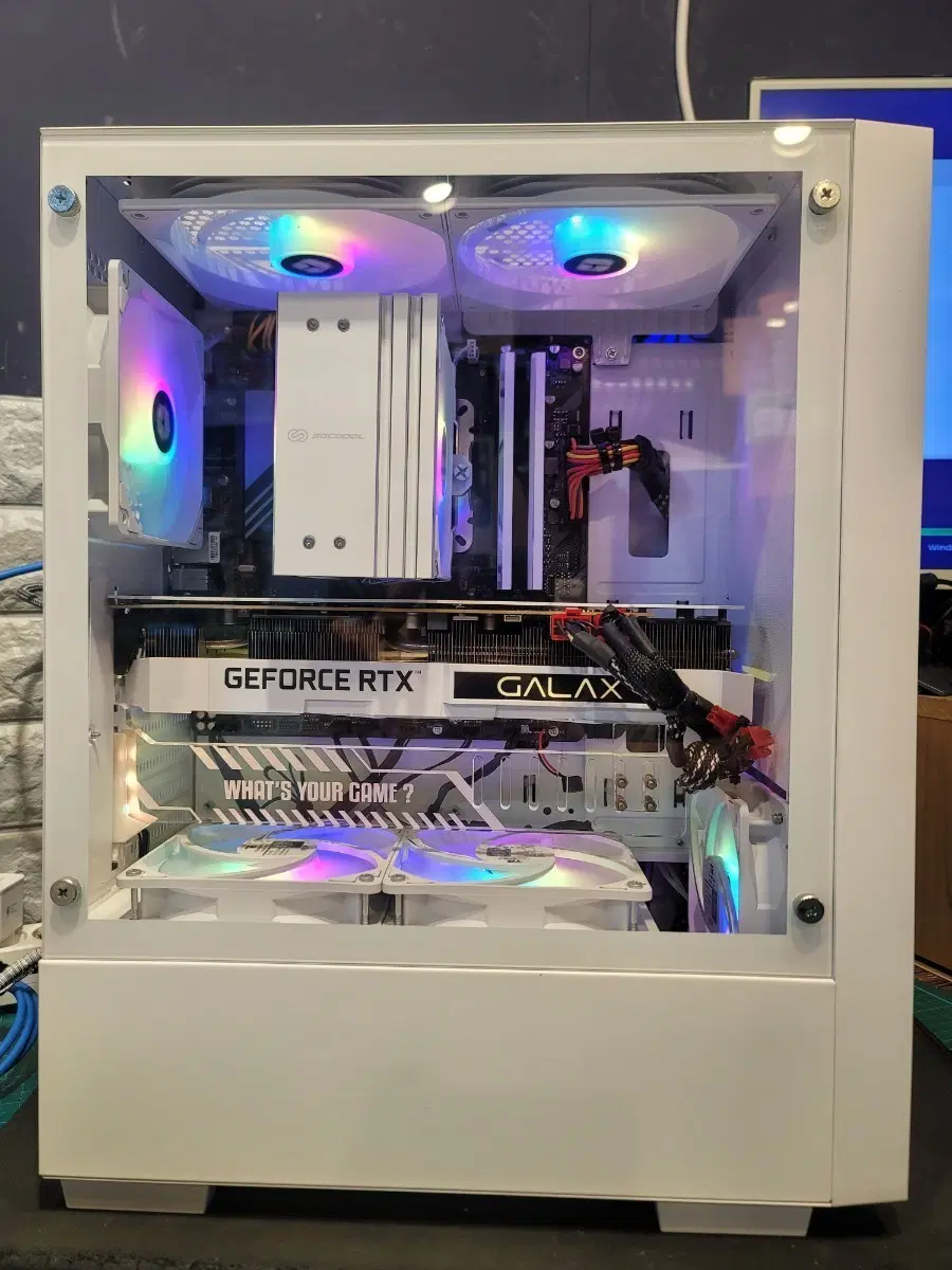 고사양 게이밍 PC 라이젠 9600X. 32GB. RTX3080. 1TB. 신품급 게임 컴퓨터 데스크탑 팝니다.