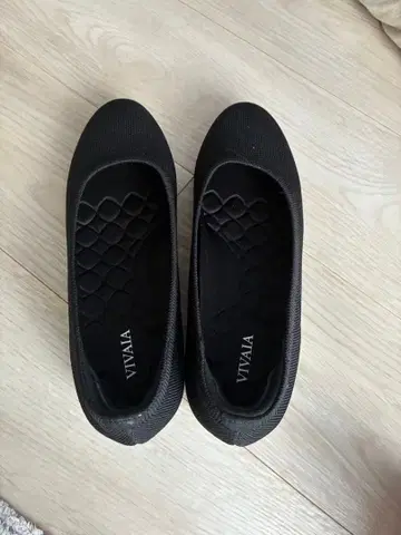 VIVAIA 플랫슈즈 블랙