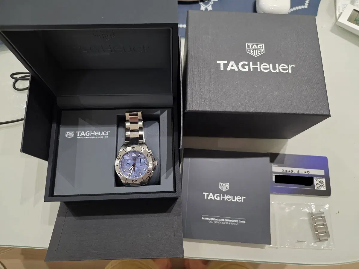 태그호이어 아쿠아레이서 프로페셔널 200 크로노그래프(40mm)