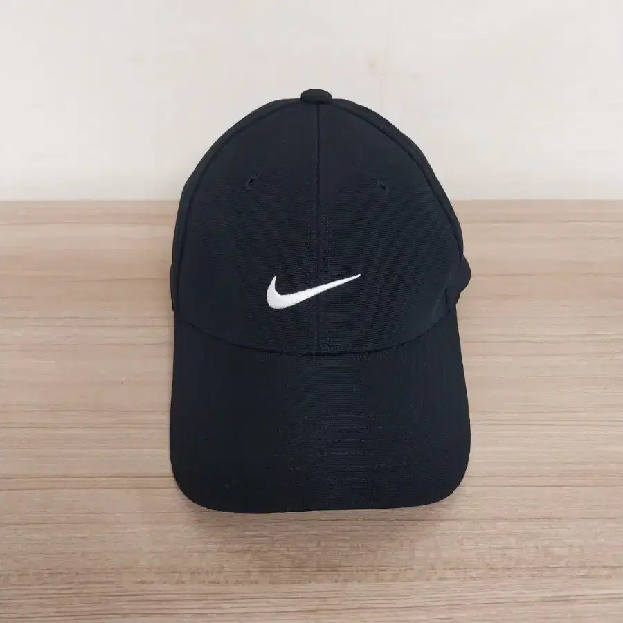 나이키 스우시 캡 모자