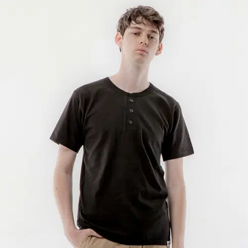[새상품] 레이든 티셔츠 S사이즈 BASIC HENLEY TEE-BLK
