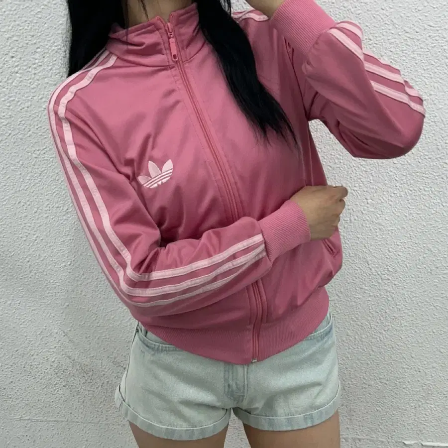 아디다스 파이어버드 딸기우유맛 트랙탑 10