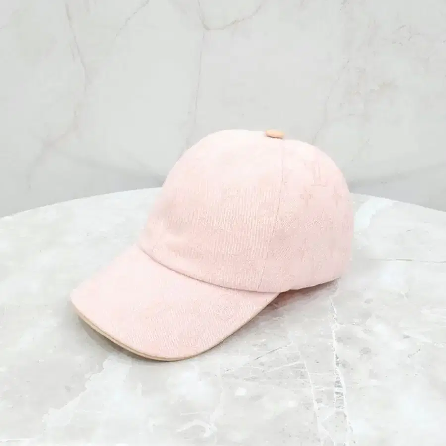 루이비통 핑크 모노그램 비마이데님 볼캡 M M77543