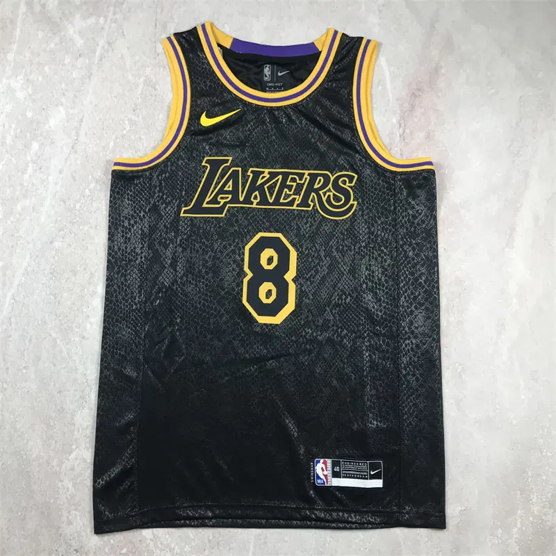 코비 브라이언트, NBA 레이커스 8번 블랙 뱀무늬 농구복 열압박
