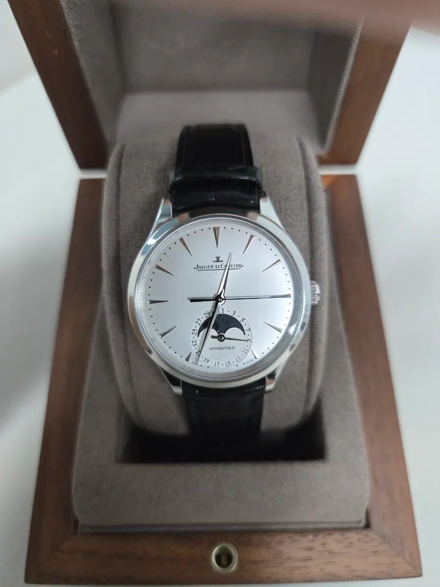26년 구매) 예거 르쿨트르 마스터 울트라 씬 문 36mm 시계 Q1248421