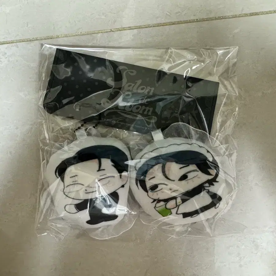 주의 평화 레이스 쿠션 키링 세트 주인철 안평화 레봄 살롱드르봉 미개봉 새상품 주평 인형 레진 봄툰 재이미샵 굿즈 주말 작가님