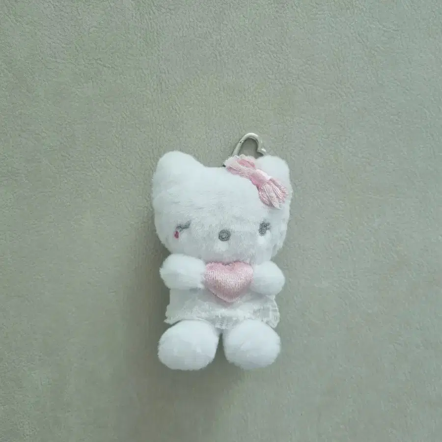 새상품 | 필리밀리X헬로키티 천사와악마 산리오 봉제 인형 키링