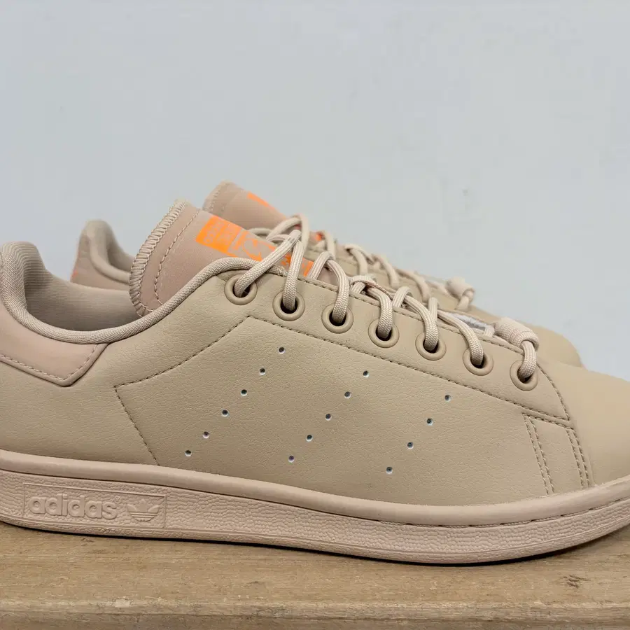 아디다스 여성 스탠스미스 240