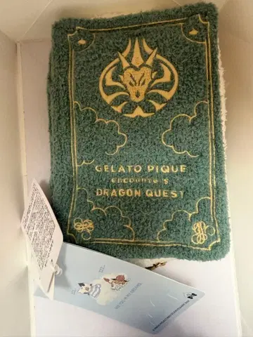 [ 새상품 ] GELATO PIQUE HOMME 드래곤 퀘스트 모험의 서 파우치