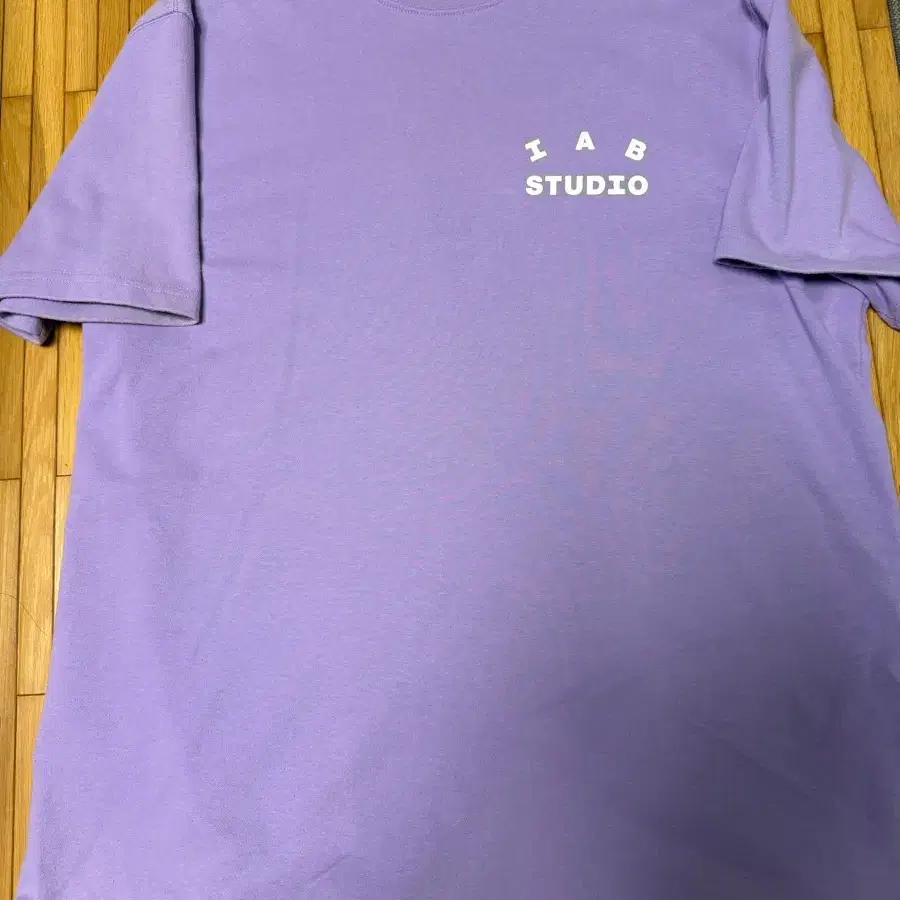 아이앱 티셔츠 라일락 XL