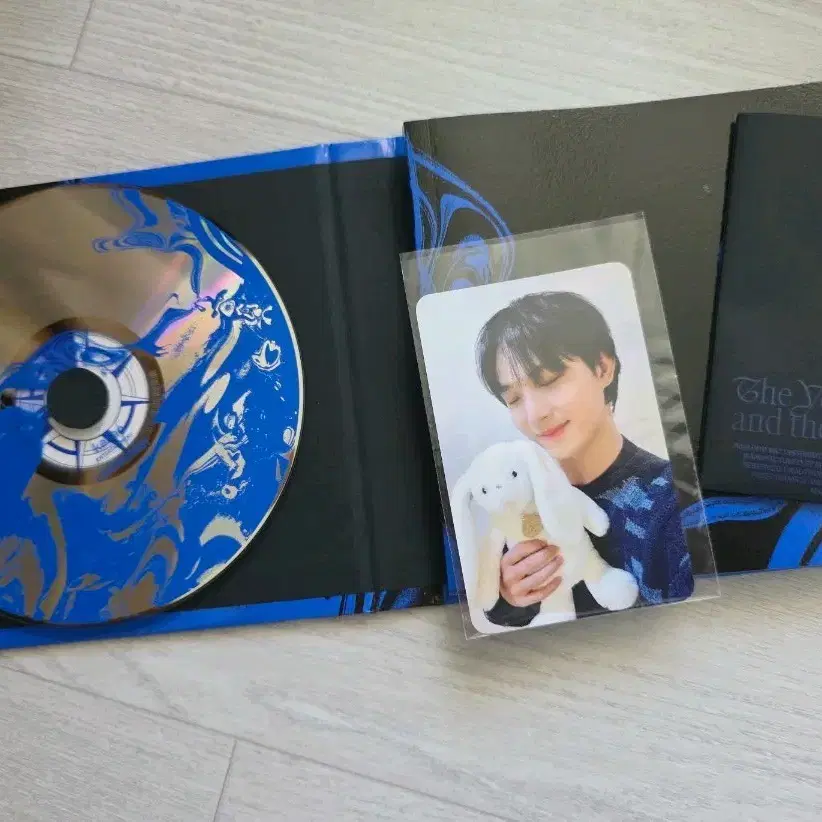 비투비 임현식 솔로앨범 The Young Man and the Deep Sea 포카 포함