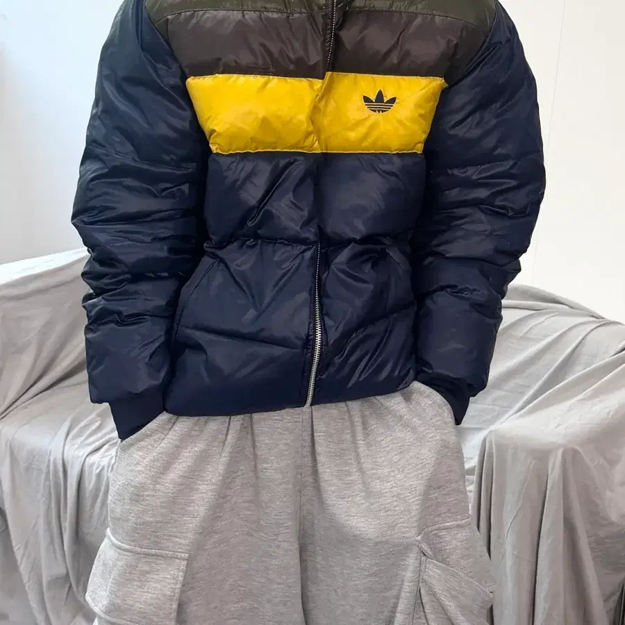 아디다스 00s 올드스쿨 덕다운 패딩 L