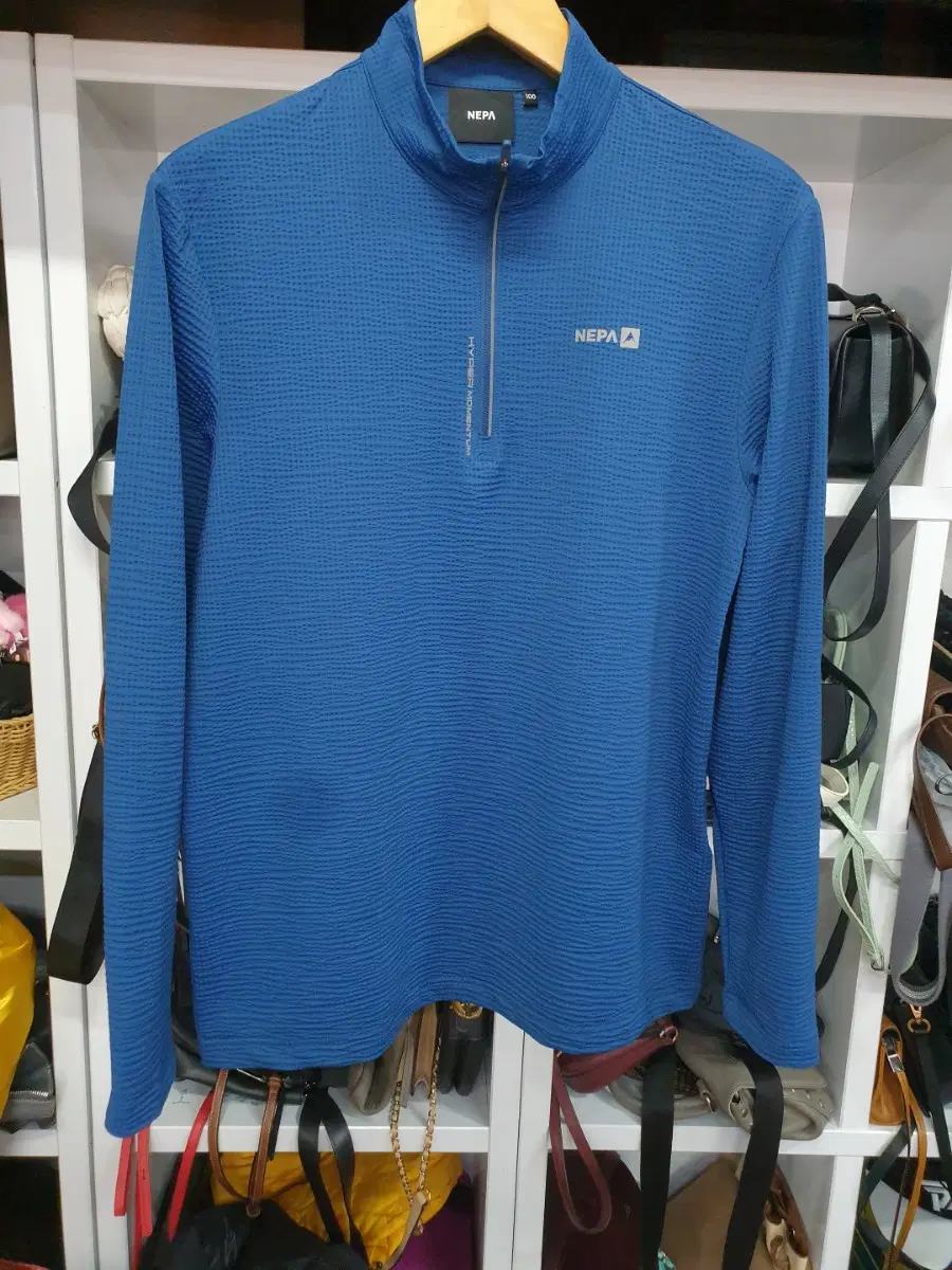 네파 등산 반집업 티 100