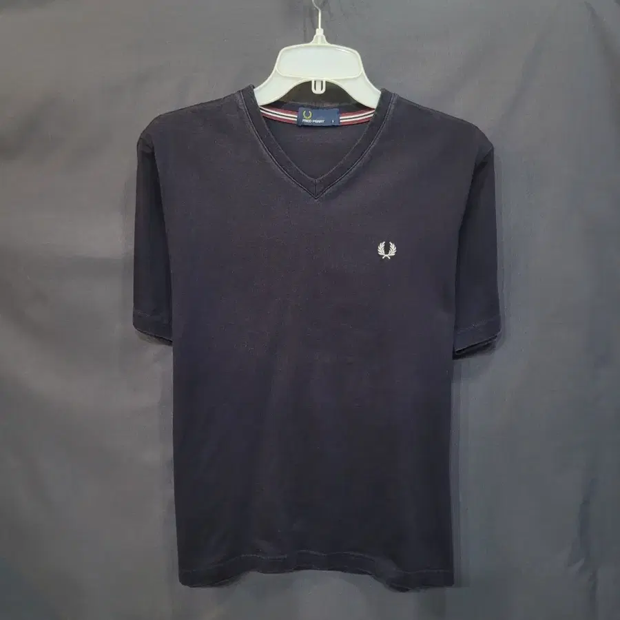 Fred Perry 프레드페리 빈티지 페이디드 자수로고 슬림핏 셔츠