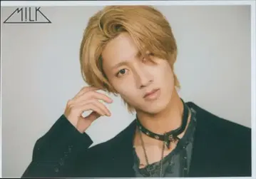 M!LK 62번째 잔 소노 슌타 브로마이드 1