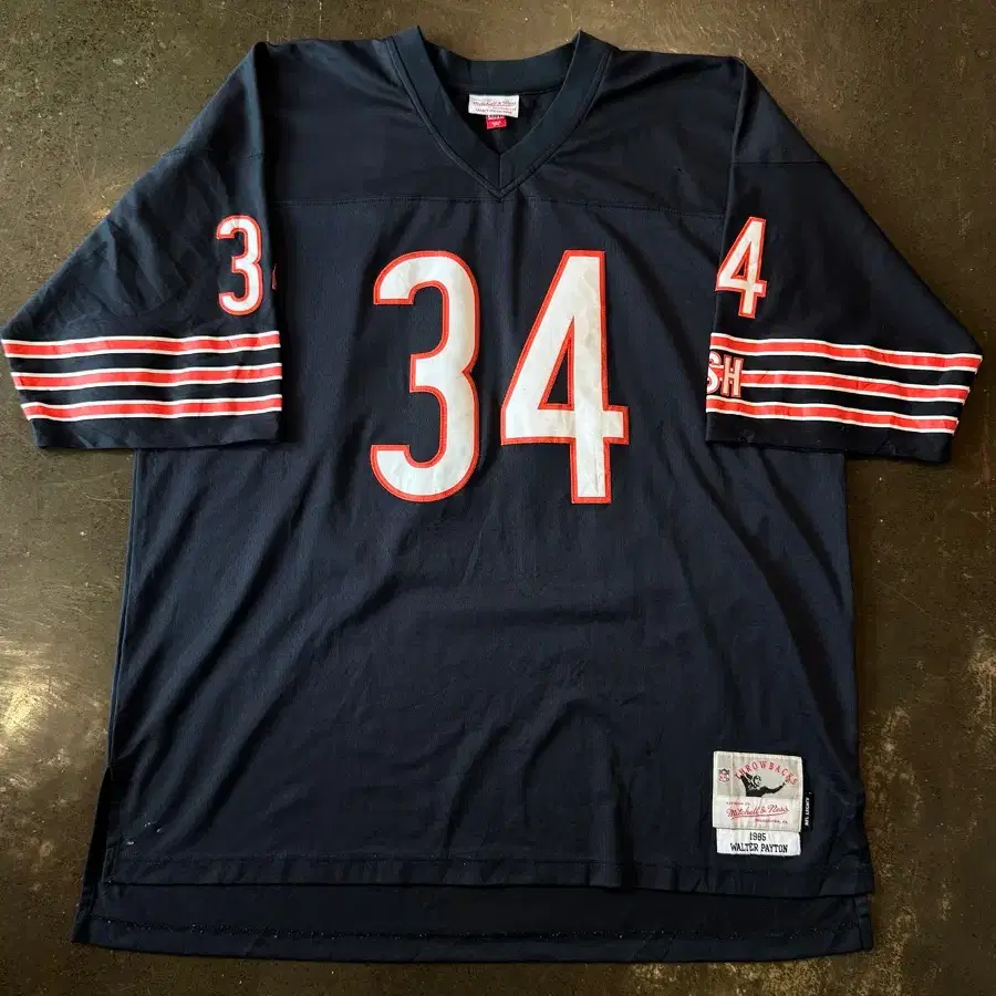 Mitchell & Ness Chicago Bears Walter Payton #34 Throwback Jersey